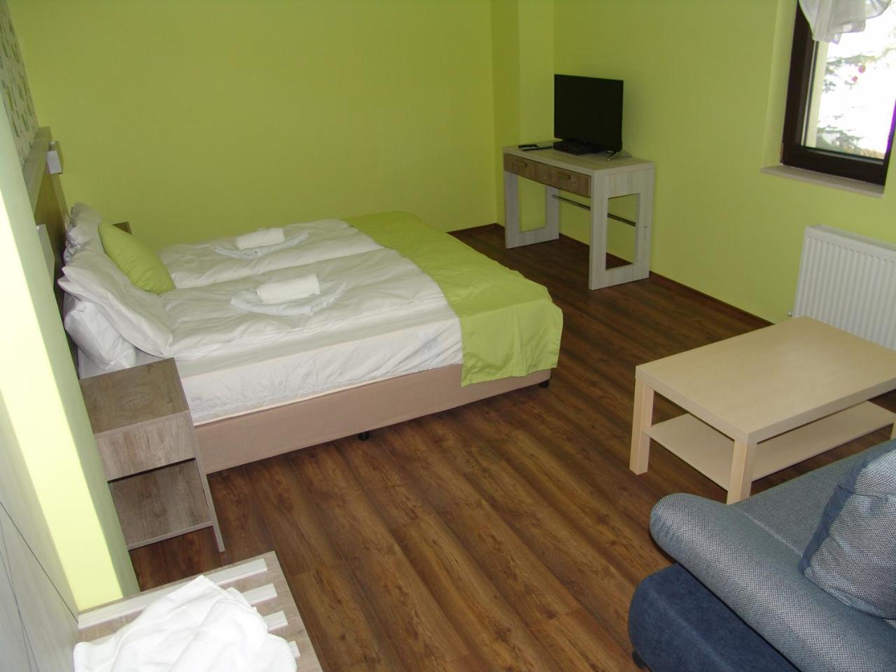 Berghof Eva - Hotel Panichishte Extérieur photo